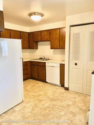 Main picture of 2717 W 22nd St