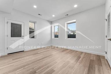 Main picture of 935 Arapahoe Cir
