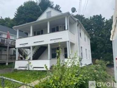 Main picture of 44 Beech St