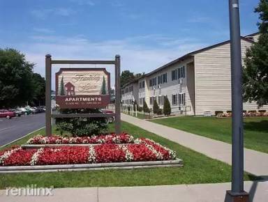 Main picture of Friendship House Apartments