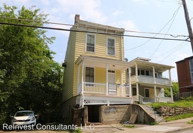 Main picture of 752 Straight St