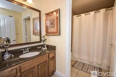 Main picture of 7615 Heritage Crossing Way
