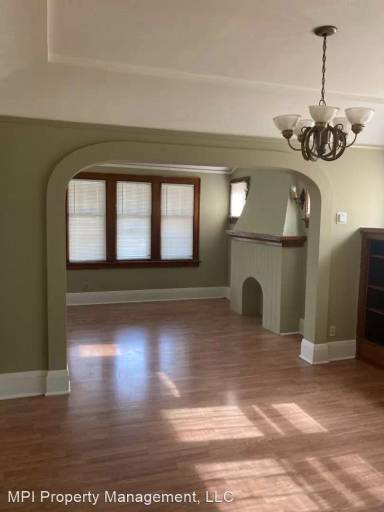 Main picture of 4445 N 27th St