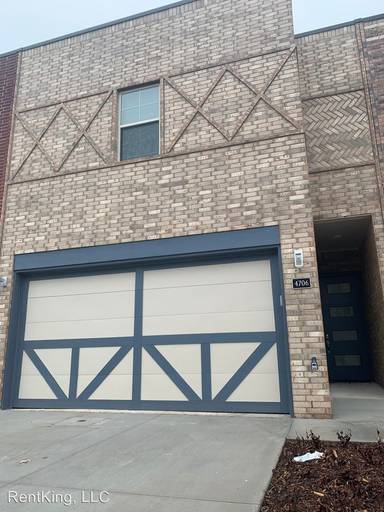 Main picture of West Main Lofts