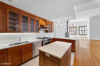 Main picture of 83 Mercer St