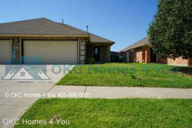 Main picture of 804 SW 151st St