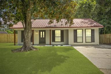Main picture of 583 Neal Dr