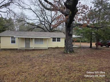 Main picture of 3013 Adams Rd