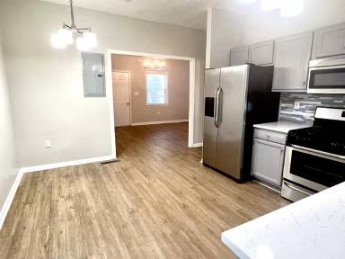 Main picture of 255 Farrington Ave SE