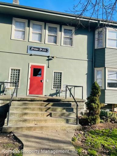 Main picture of 5012 NE Cleveland Ave