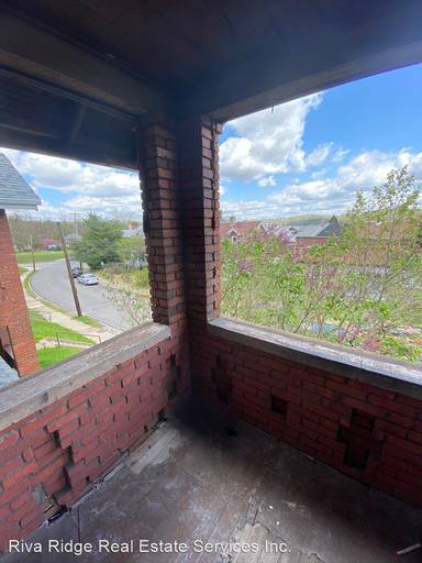 Main picture of 1019 N 6th St