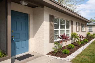 Main picture of 7134 N 50th St