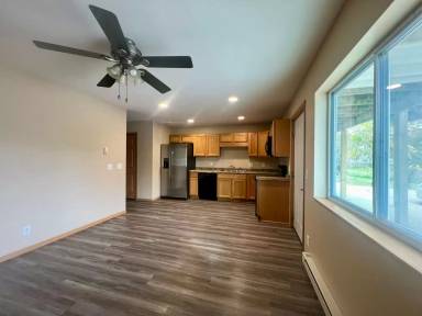 Main picture of 96 Valley Ln