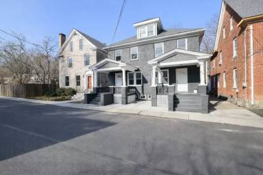 Main picture of 510 Brown St