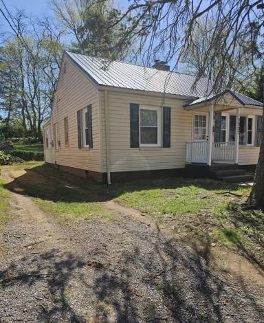 Main picture of 10907 Lincoln Ave