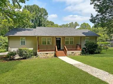 Main picture of 2032 Ricky Rd NW