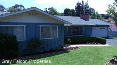 Main picture of 444 Hillway Dr