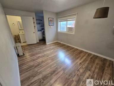 Main picture of 515 SW Fellows St