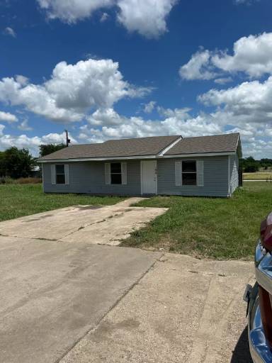 Main picture of 194 Blake Ln