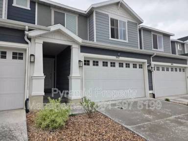 Main picture of 557 N Winding River Ave