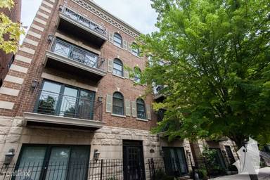 Main picture of 1148 W Roscoe St
