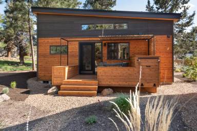 Main picture of 61304 SE Wizard Ln