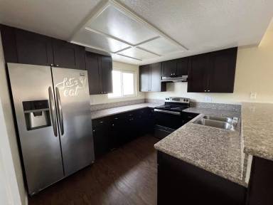 Main picture of 2284 And 2287 Dunlop St