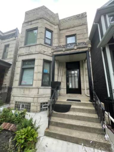Main picture of 2826 W Melrose St