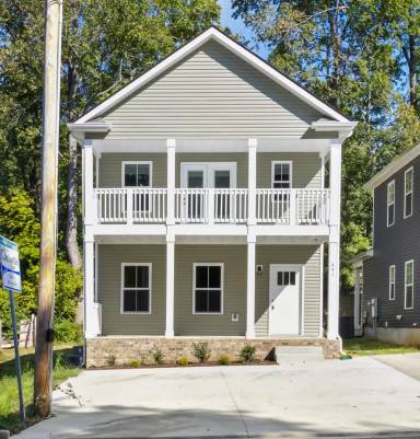 Main picture of 441 Reynolds St