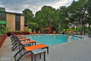 Main picture of River Crossing Townhomes