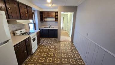 Main picture of 336 2nd Ave S