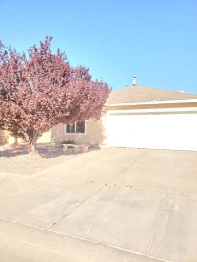 Main picture of 332 Vista del Angel SW