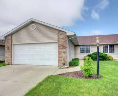 Main picture of 1005 Waters Edge Rd