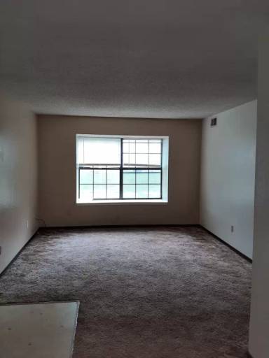 Main picture of 930 New Buffalo Rd
