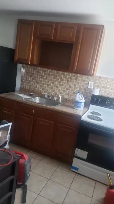 Main picture of 6231 N Gratz St