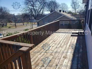 Main picture of 239 37th Ave N