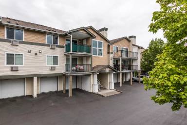 Main picture of 720 NW 185th Ave