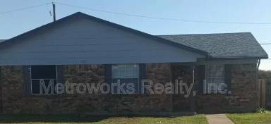 Main picture of 200 Pine Meadow Dr. - B
