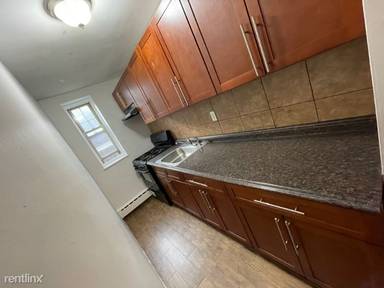 Main picture of 2465 John F Kennedy Blvd