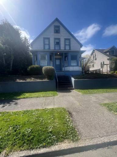 Main picture of 967 S 4th St
