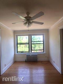 Main picture of 1717 W North Shore Ave