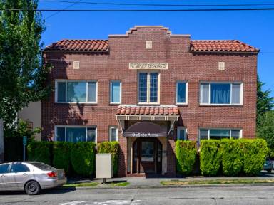 Main picture of 4435 Phinney Ave N