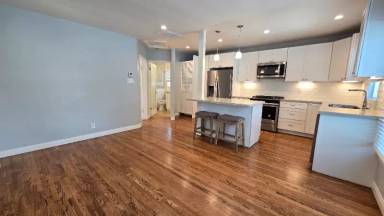 Main picture of 141 California Ter