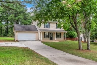 Main picture of 97 Livingston Ln