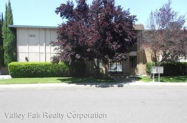 Main picture of 1211 Kenny Dr