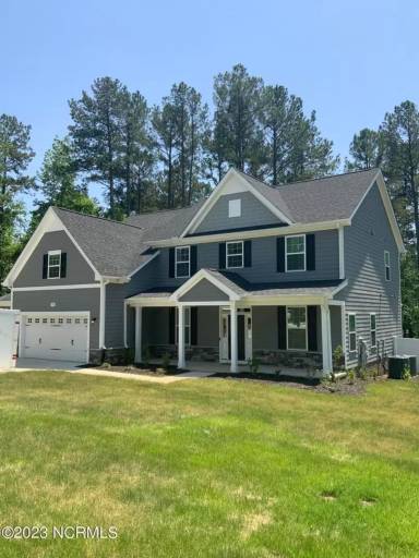 Main picture of 110 Redwood Dr
