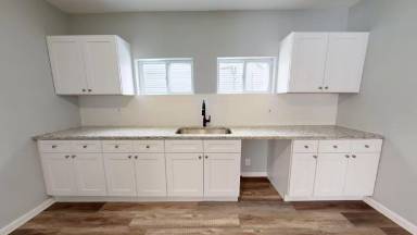 Main picture of 3506 W 48th St