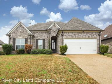 Main picture of 2211 Coleridge Cv