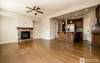 Main picture of 737 W Shawnee Ct