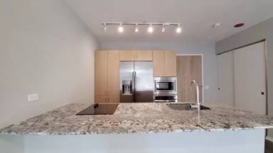 Main picture of 205 E Illinois St